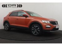 Volkswagen T-Roc 1.0 TSI UNITED - NAVI DAB APPLE CARPLAY/ANDROID AUTO 29.711km!! - <small></small> 19.995 € <small>TTC</small> - #2