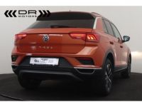 Volkswagen T-Roc 1.0 TSI UNITED - NAVI DAB APPLE CARPLAY/ANDROID AUTO 29.711km!! - <small></small> 19.995 € <small>TTC</small> - #9