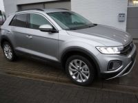 Volkswagen T-Roc 1.5 TSI CARPLAY, ADAPTIEVE CRUISE, PARKEERSENSOREN - <small></small> 25.200 € <small>TTC</small> - #2