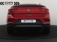 Volkswagen T-Roc 1.5TSI DSG CABRIOLET - NAVI MIRROR LINK KEYLESS 23.889km!!! - <small></small> 28.495 € <small>TTC</small> - #4