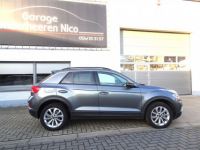 Volkswagen T-Roc 1.5TSi Style DSG,VIRTUAL,LED,CARPLAY,ADAPT.CRUISE - <small></small> 26.300 € <small>TTC</small> - #3