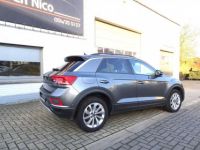 Volkswagen T-Roc 1.5TSi Style DSG,VIRTUAL,LED,CARPLAY,ADAPT.CRUISE - <small></small> 26.300 € <small>TTC</small> - #4