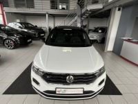 Volkswagen T-Roc 2,0 TSI 190 R-LINE DSG7 4MOTION TOIT PANORAMIQUE OUVRANT ATTELAGE APPLE CARPLAY GPS CAMERA KEY - <small></small> 29.990 € <small>TTC</small> - #25