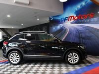 Volkswagen T-Roc Carat 2.0 TDI 150 DSG GPS Virtual TO Attelage Hayon Caméra Front Lane LED JA 17 - <small></small> 26.490 € <small>TTC</small> - #29