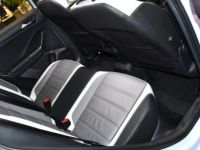 Volkswagen T-Roc Carat 2.0 TSI 190 DSG 4Motion GPS Keyless Hayon ACC Front Lane Cuir JA 19 - <small></small> 28.990 € <small>TTC</small> - #21