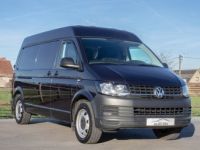 Volkswagen T6 Volkswagen Transporter High Roof 2.0 TDI 204PK - LICHTE VRACHT - 3 PLAATSEN - SENSOREN - AIRCO - TREKHAAK - EURO 6 - <small></small> 22.999 € <small>TTC</small> - #7