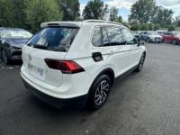 Volkswagen Tiguan 2.0 16V TDI BlueMotion - 150 - BV DSG 7 2016 Connect PHASE 1 - <small></small> 23.990 € <small>TTC</small> - #7