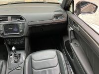 Volkswagen Tiguan 2.0l TDI 150 CV DSG7 R-LINE Toit Panoramique - <small></small> 24.490 € <small>TTC</small> - #17