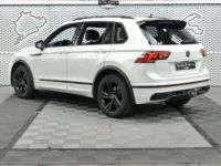 Volkswagen Tiguan New r line tdi 200ch 4motion dsg 1°main francais tva recuperable xenon- gps virtual cockpit- key less go attelage camera de recul pack black park assi - <small></small> 33.950 € <small>TTC</small> - #4