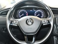 Volkswagen Tiguan R-Line Carat 2.0 TSI 180 DSG 4Motion GPS Virtual DCC ACC Attelage Front Lane Dynaudio JA 19 - <small></small> 30.990 € <small>TTC</small> - #25