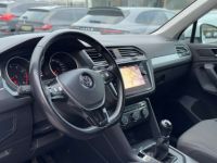 Volkswagen Tiguan Sg chauff Attelage Ja 17 GPS - <small></small> 16.990 € <small>TTC</small> - #15