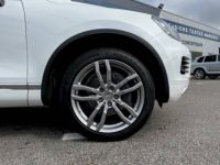 Volkswagen Touareg 3.0 V6 TFSI 379ch Hybrid RLINE - <small></small> 34.990 € <small>TTC</small> - #4