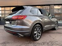 Volkswagen Touareg III 3.0 TSI eHybrid 462ch R 4Motion BVA8 - <small></small> 59.990 € <small>TTC</small> - #9