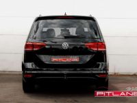 Volkswagen Touran 1.6 TDi ATTELAGE CRUISE + ACC PARK-ASSIST ! - <small></small> 17.390 € <small>TTC</small> - #3