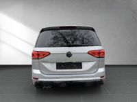 Volkswagen Touran Haut. 2.0 TDI DSG Noir R line PANO - <small></small> 33.490 € <small>TTC</small> - #4