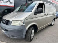 Volkswagen Transporter FOURGON FGN TOLE CB 2.5 TDI 130 2.8T - <small></small> 12.350 € <small>TTC</small> - #3