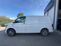 Volkswagen Transporter FOURGON GN TOLE L1H1 2.0 TDI 204 4MOTION - RENFORT ESSIEU 200 KG - JANTES 18'' - ATTELAGE - <small></small> 31.990 € <small>TTC</small> - #2