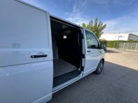 Volkswagen Transporter FOURGON GN TOLE L1H1 2.0 TDI 204 4MOTION - RENFORT ESSIEU 200 KG - JANTES 18'' - ATTELAGE - <small></small> 31.990 € <small>TTC</small> - #21