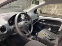 Volkswagen Up 1.0 60 5p - <small></small> 9.990 € <small>TTC</small> - #3