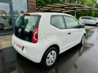 Volkswagen Up Up! 1.0 60 CH Take BVM5 - <small></small> 5.990 € <small>TTC</small> - #3