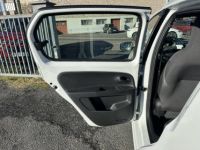 Volkswagen Up UP! 1.0i - 75 Bva Club Gps + Radar AR + Clim - <small></small> 9.990 € <small>TTC</small> - #36