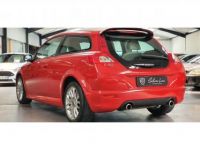 Volvo C30 2.5 TURBO 220 5 CYLINDRES / BVA / MOMENTUM R-DESIGN R DESIGN / CUIR - <small></small> 16.990 € <small>TTC</small> - #17