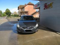 Volvo S60 D5 BVA SUMMUN 4X4 Gris - <small></small> 8.500 € <small>TTC</small> - #1