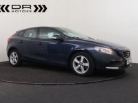 Volvo V40 1.6 D2 PROFESSIONAL PACK - NAVI PDC - <small></small> 9.995 € <small>TTC</small> - #2