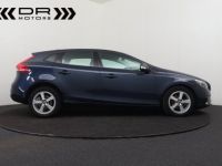 Volvo V40 1.6 D2 PROFESSIONAL PACK - NAVI PDC - <small></small> 9.995 € <small>TTC</small> - #4