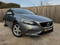 Volvo V40 2.0 D2 16-CRUISE-PDC-NAVI-CLIMA - <small></small> 12.990 € <small>TTC</small> - #1