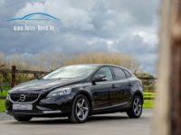 Volvo V40 2.0 D2 - HISTORIEK - PARKEERSENSOREN - AIRCO - CRUISECONTROL - EURO 6b - <small></small> 12.999 € <small>TTC</small> - #1