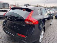 Volvo V40 2.0 T2 Eco Kinetic-TOIT.PANO-CUIR-GPS-BLUETOOTH- - <small></small> 14.990 € <small>TTC</small> - #7