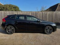 Volvo V40 2.0 T2 Momentum 16-NAVI-CRUISE-LED-PDC.. - <small></small> 15.990 € <small>TTC</small> - #6