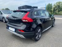 Volvo V40 Cross Country D2 120CH ÖVERSTA EDITION - <small></small> 10.990 € <small>TTC</small> - #2