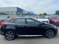 Volvo V40 Cross Country D2 120CH ÖVERSTA EDITION - <small></small> 10.990 € <small>TTC</small> - #3