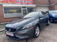 Volvo V40 d3 2.0d 150cv momentum - <small></small> 6.990 € <small>TTC</small> - #1