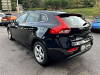 Volvo V40 II T2 122ch R-Design - <small></small> 12.990 € <small>TTC</small> - #4