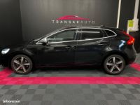 Volvo V40 T2 122 ch Geartronic 6 R-Design - <small></small> 13.990 € <small>TTC</small> - #2