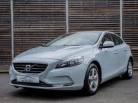 Volvo V40 T3 1.6i  - 1STE EIGENAAR - HISTORIEK - PARKEERSENSOREN - AIRCO - CRUISECONTROL - <small></small> 12.499 € <small>TTC</small> - #4