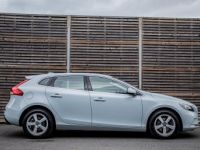 Volvo V40 T3 1.6i  - 1STE EIGENAAR - HISTORIEK - PARKEERSENSOREN - AIRCO - CRUISECONTROL - <small></small> 12.499 € <small>TTC</small> - #7