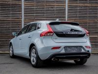 Volvo V40 T3 1.6i  - 1STE EIGENAAR - HISTORIEK - PARKEERSENSOREN - AIRCO - CRUISECONTROL - <small></small> 12.499 € <small>TTC</small> - #10