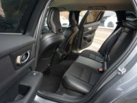 Volvo V60 2.0 D3 Momentum COCKPIT NAVI RADAR CLIMTRONIC 6DT - <small></small> 21.990 € <small>TTC</small> - #12