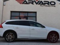 Volvo V60 2.0D Cross Country - <small></small> 13.950 € <small>TTC</small> - #2