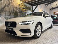 Volvo V60 B4 197 CV MOMENTUM ESSENTIEL BVA8 - <small></small> 27.950 € <small>TTC</small> - #2