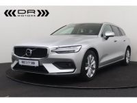 Volvo V60 B4 MOMENTUM GEARTRONIC - LEDER LED KEYLESS ENTRY MIRROR LINK - <small></small> 27.995 € <small>TTC</small> - #1