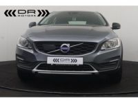 Volvo V60 Cross Country D3 - LEDER NAVI - <small></small> 14.995 € <small>TTC</small> - #2