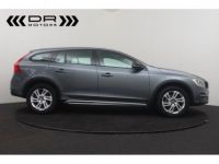 Volvo V60 Cross Country D3 - LEDER NAVI - <small></small> 14.995 € <small>TTC</small> - #4