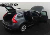 Volvo V60 Cross Country D3 - LEDER NAVI - <small></small> 14.995 € <small>TTC</small> - #10