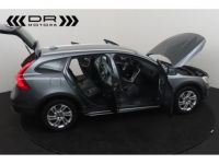 Volvo V60 Cross Country D3 - LEDER NAVI - <small></small> 14.995 € <small>TTC</small> - #11