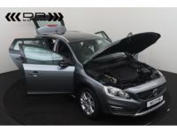 Volvo V60 Cross Country D3 - LEDER NAVI - <small></small> 14.995 € <small>TTC</small> - #12